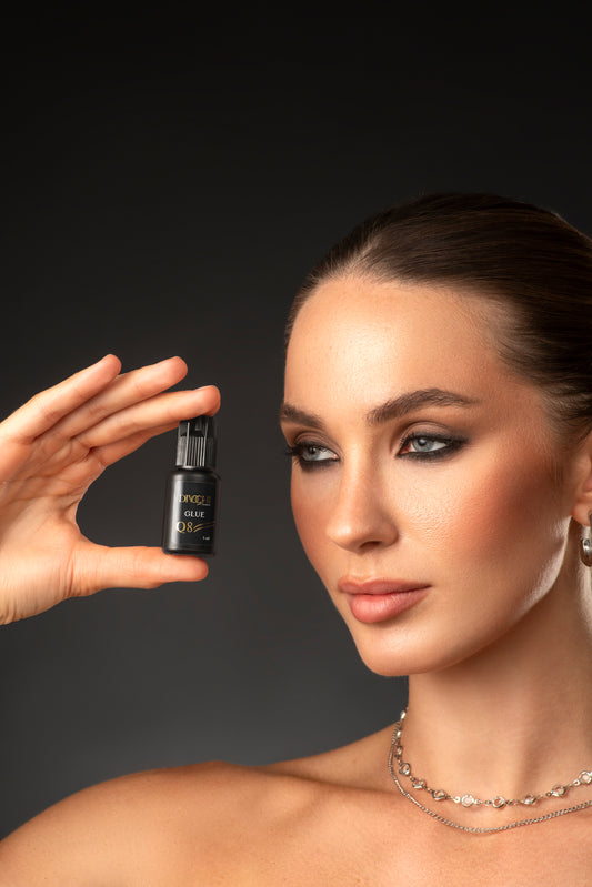 Wimpernkleber / Black Q8 / 5 ml